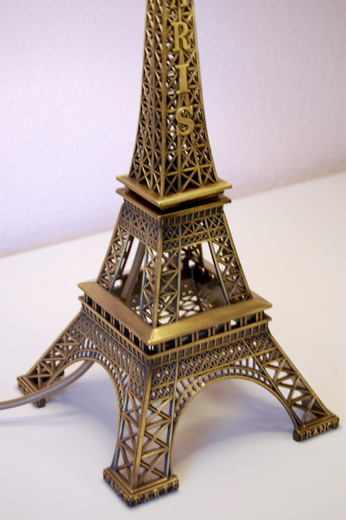 Fuß der Eiffelturmlampe