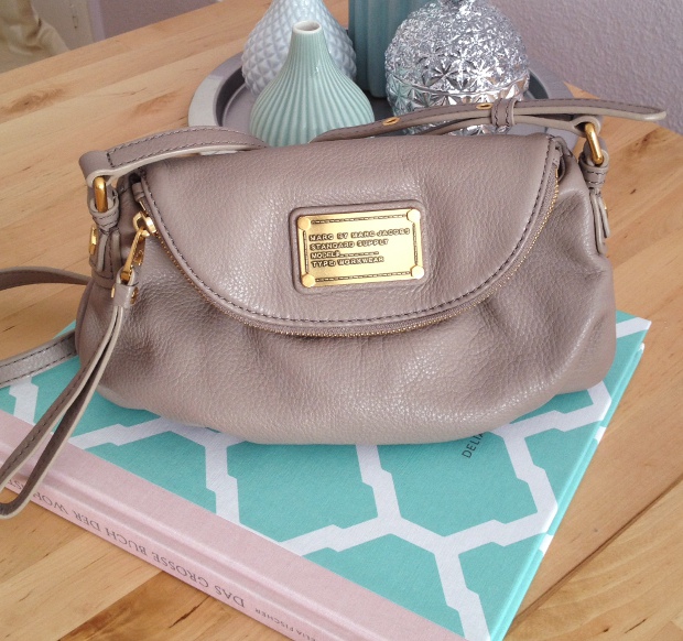 Marc by Marc Jacobs - Mini Natasha in cement