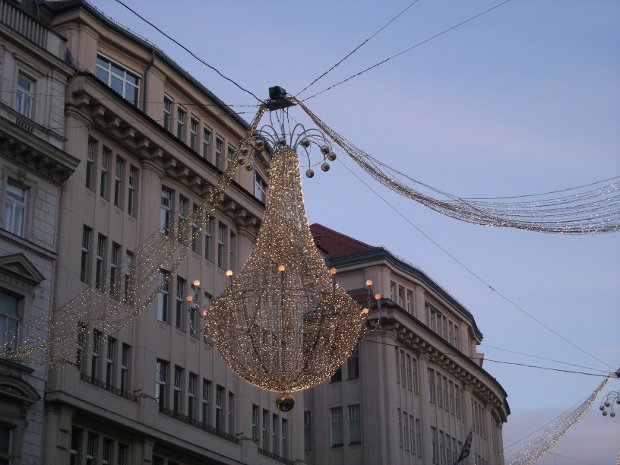 hübsche Straßenbeleuchtung in Wien